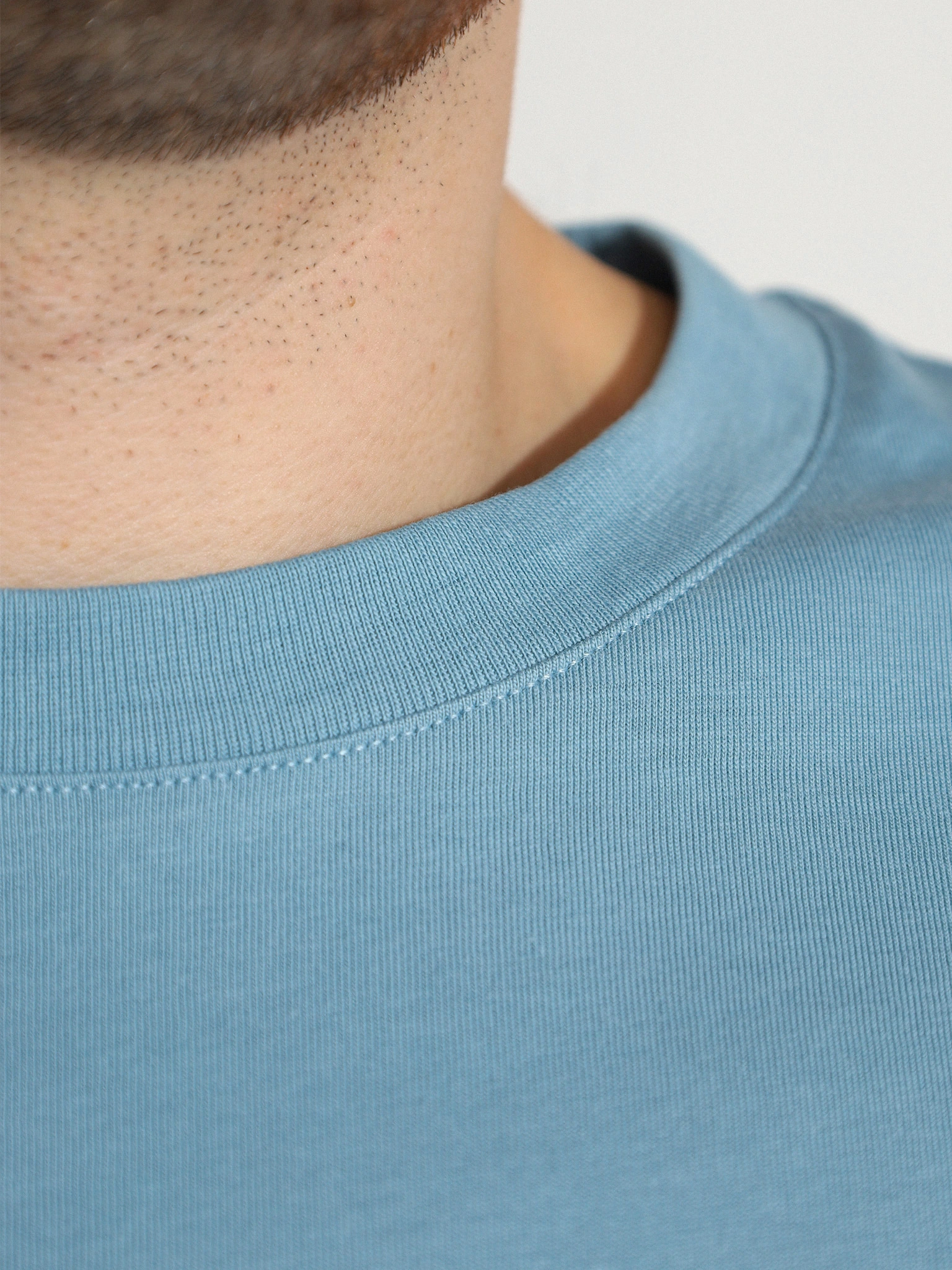 Футболка голубого цвета из хлопка